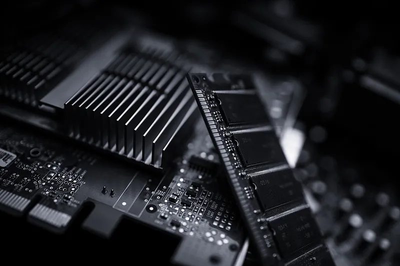 数据存储迎来“闪存革命”：成本大降70%，未来数据中心再无硬盘？ - ��ý���鱨��վ