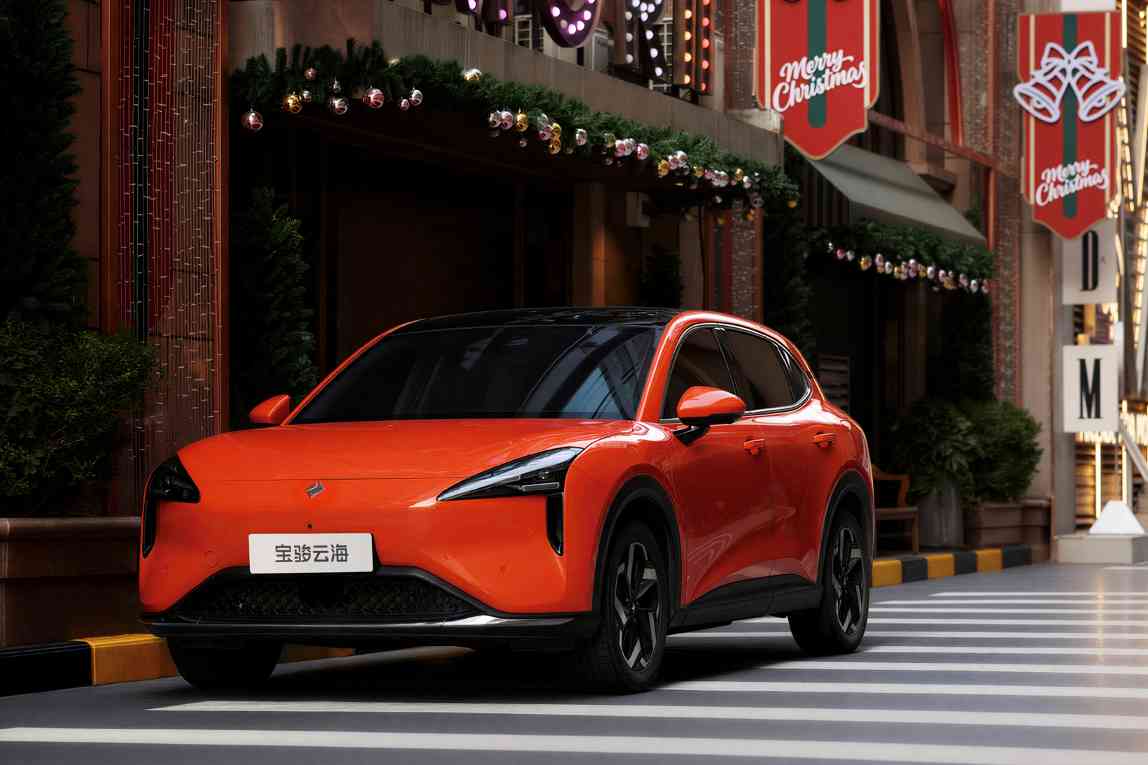 五菱交车仪式刷屏背后，品牌温度与下沉市场战略解析(图4)