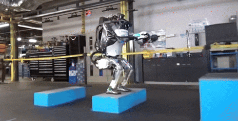 全电动Atlas人形机器人发布，开启工业劳动力新时代(图4)