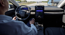 福特计划两年内推出L3级自动驾驶技术，可视线转移 - 宜民行车讯