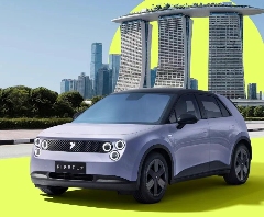 萤火虫右舵版登陆新加坡市场，智能电动小车开启海外新篇章(图1)