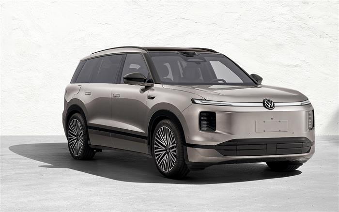 德系满级旗舰SUV亮相，增程3.0时代如何定义全能驾乘体验(图1)