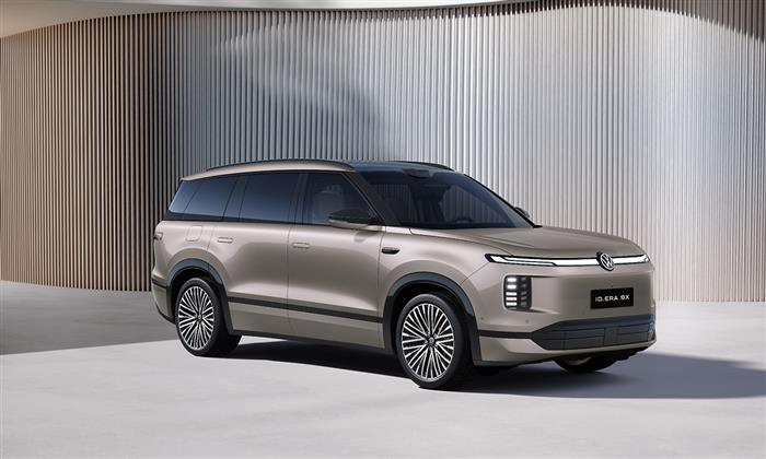 德系满级旗舰SUV亮相，增程3.0时代如何定义全能驾乘体验(图2)